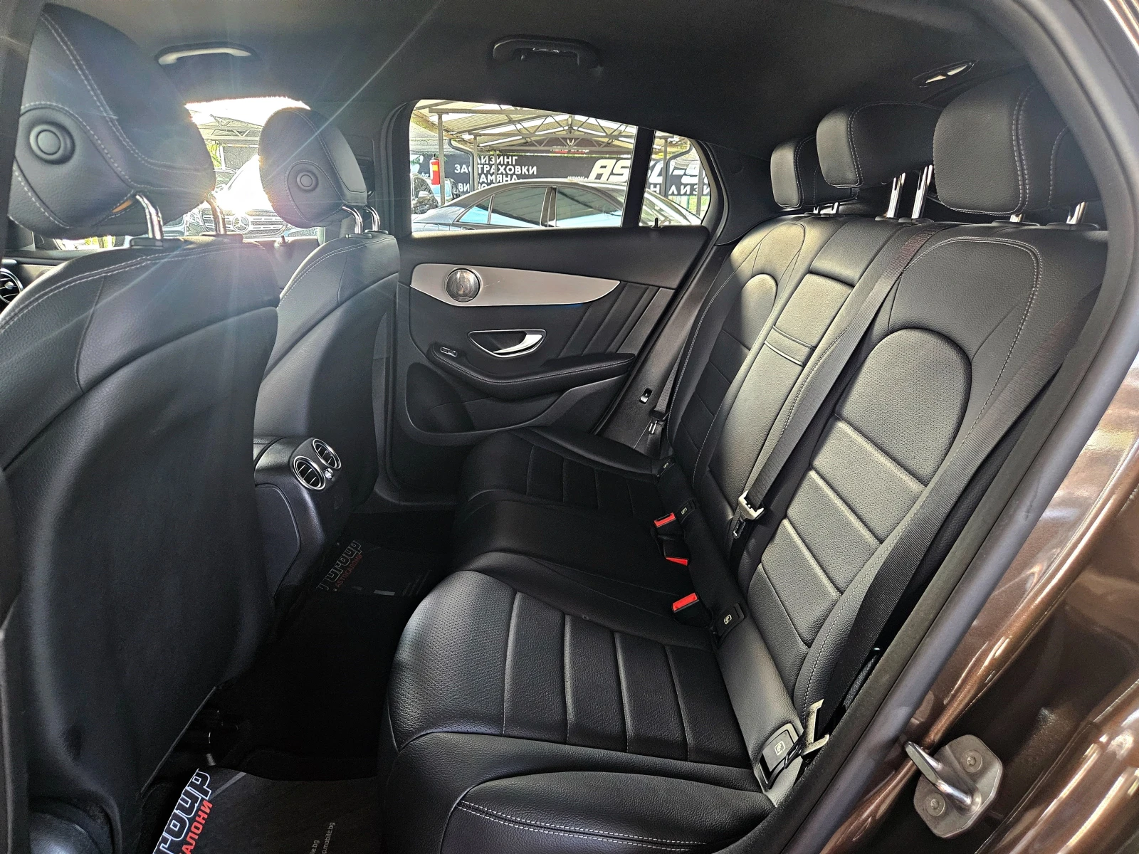 Mercedes-Benz GLC 350 AMG/COUPE/9G/GERMANY/CAMERA/AMBIENT/KEY GO/LIZING, снимка 16 - Автомобили и джипове - 56177595