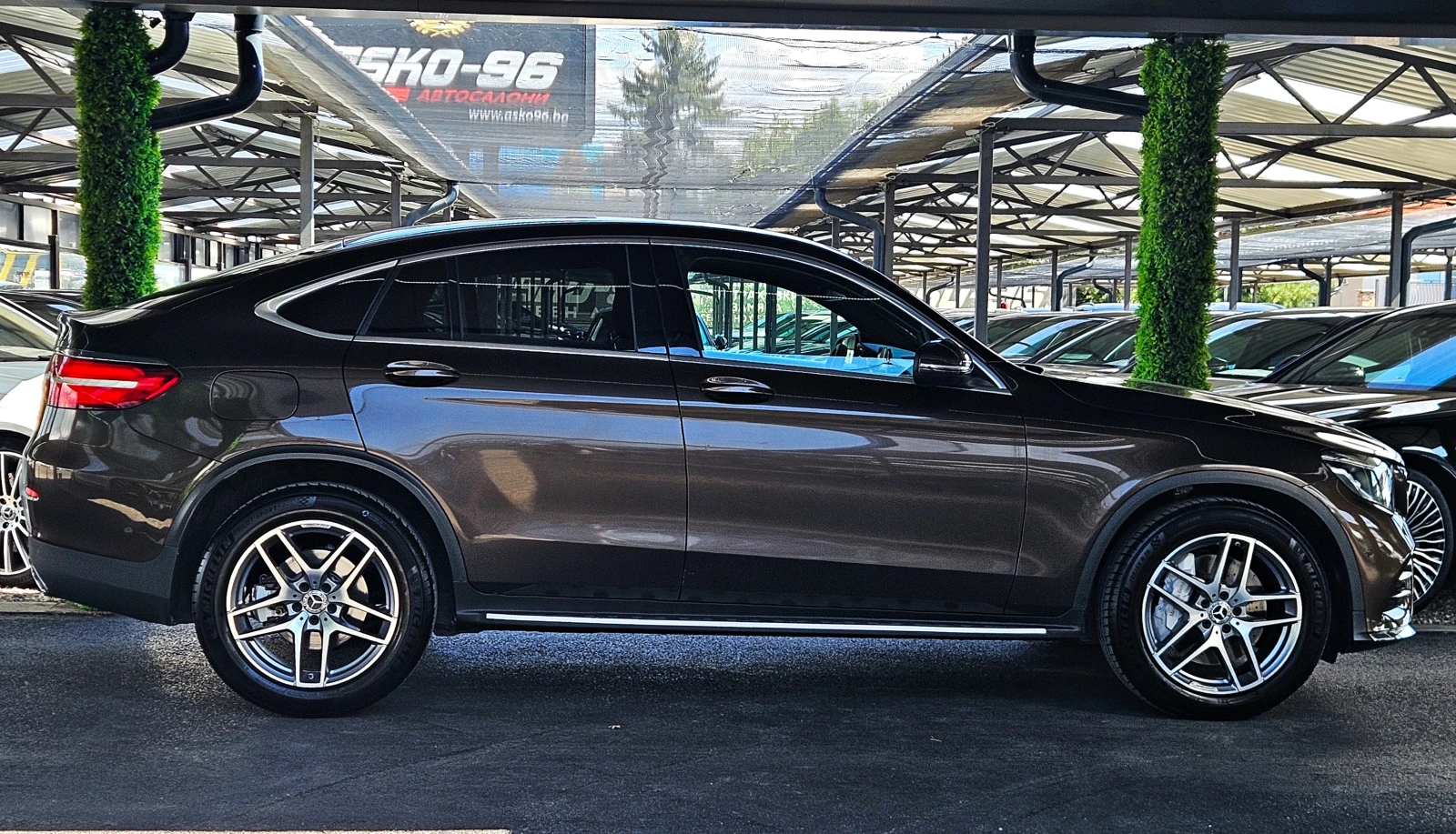 Mercedes-Benz GLC 350 AMG/COUPE/9G/GERMANY/CAMERA/AMBIENT/KEY GO/LIZING, снимка 4 - Автомобили и джипове - 56177595