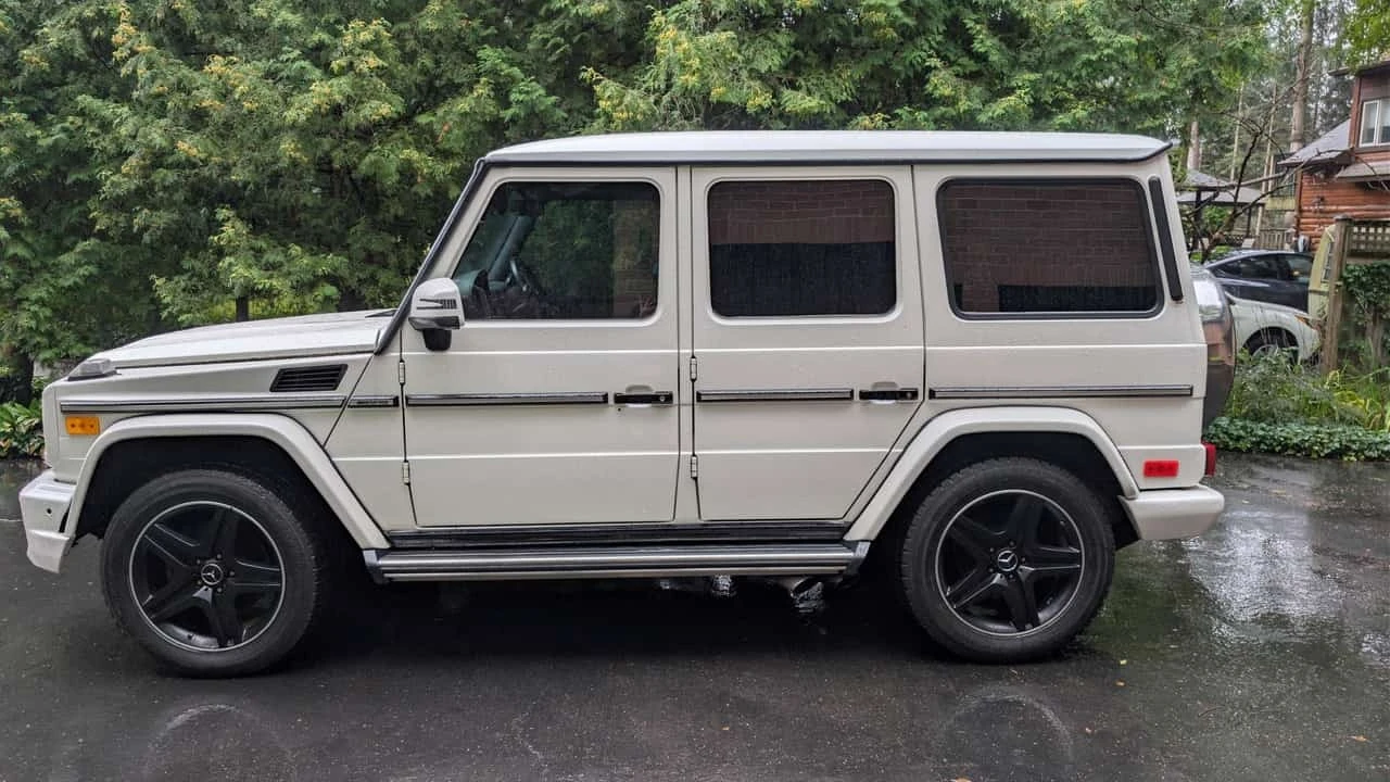 Mercedes-Benz G 55 AMG 4MATIC * DESIGNO* ВСИЧКИ ЕКСТРИ* G63 FACELIFT PACK, снимка 3 - Автомобили и джипове - 56217606