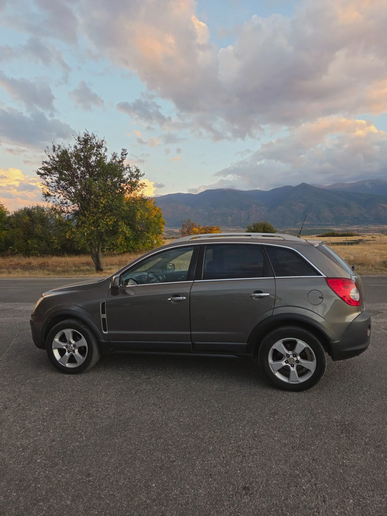 Opel Antara 2200, снимка 5 - Автомобили и джипове - 56728592