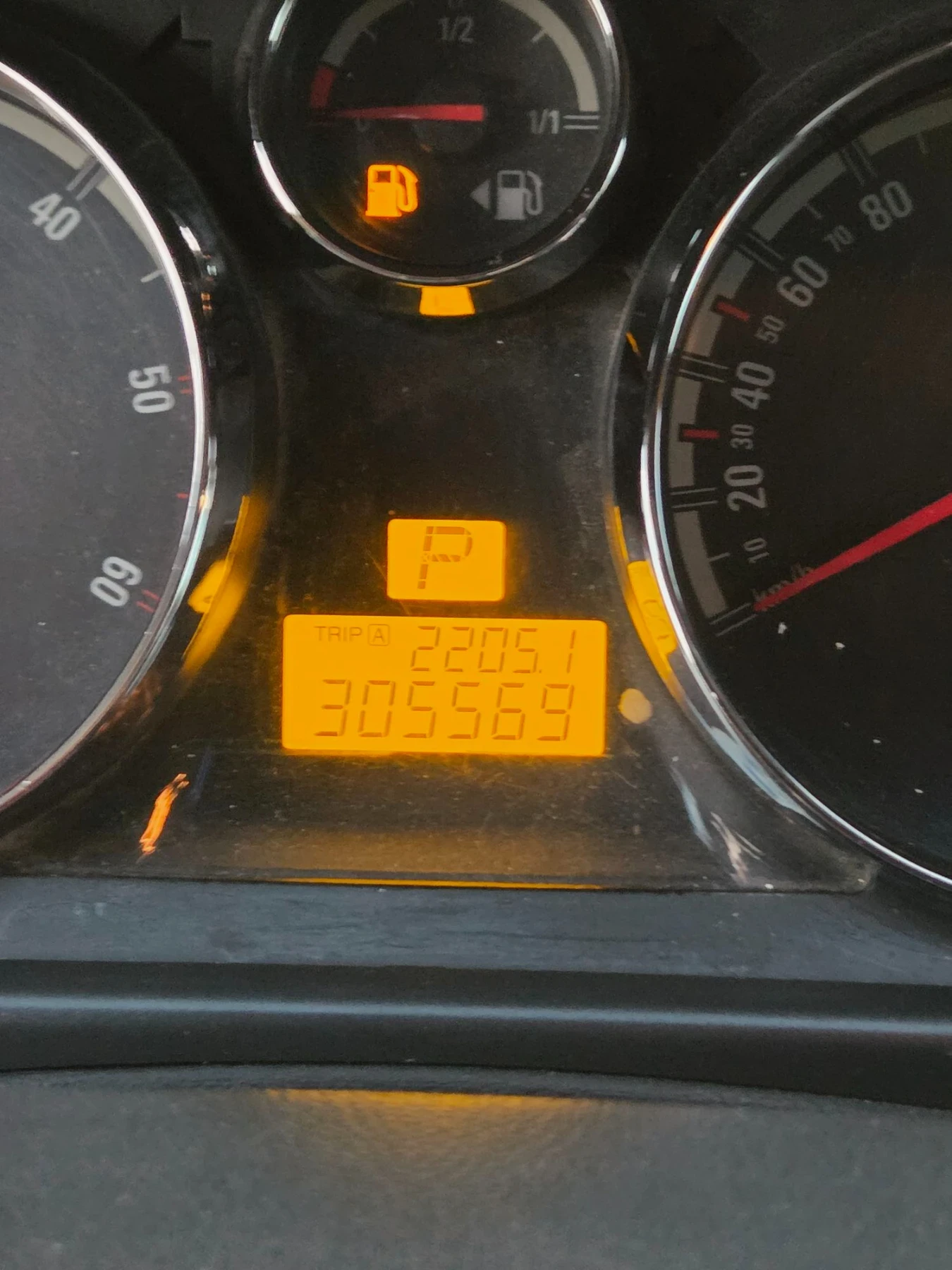 Opel Antara 2200, снимка 12 - Автомобили и джипове - 56728592