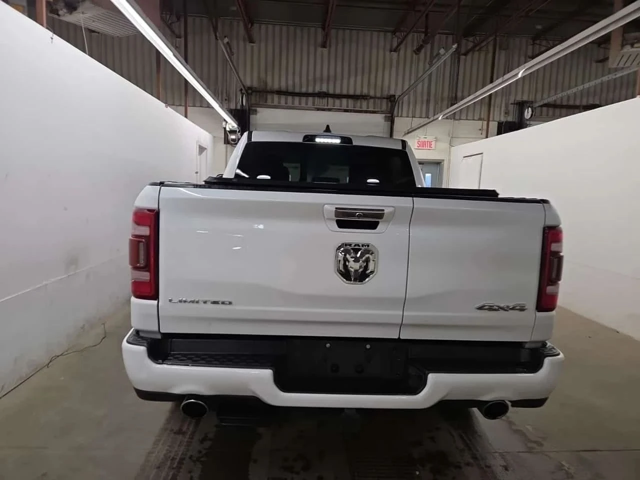 Dodge RAM 1500, снимка 17 - Автомобили и джипове - 56740090