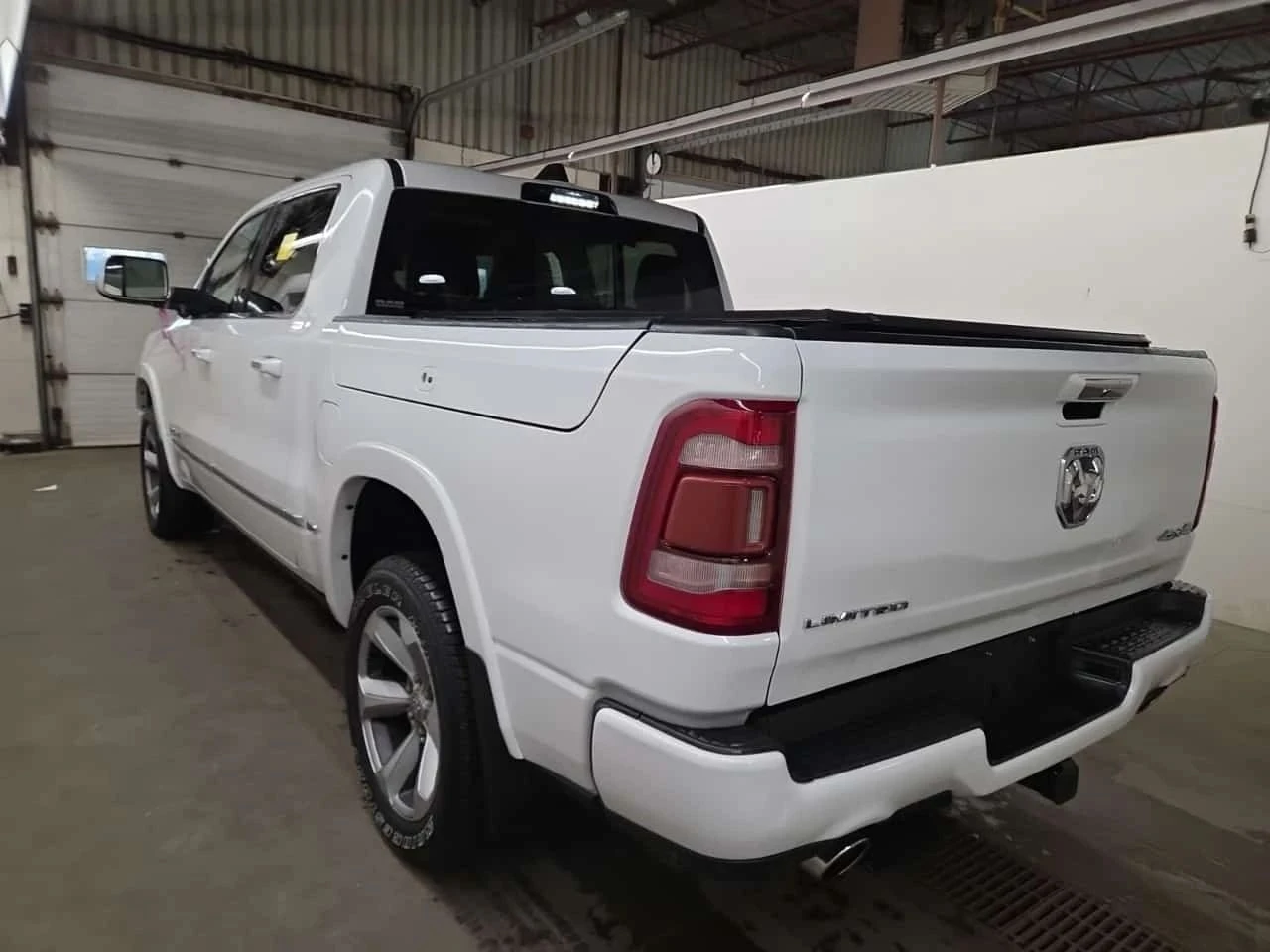 Dodge RAM 1500, снимка 4 - Автомобили и джипове - 56740090