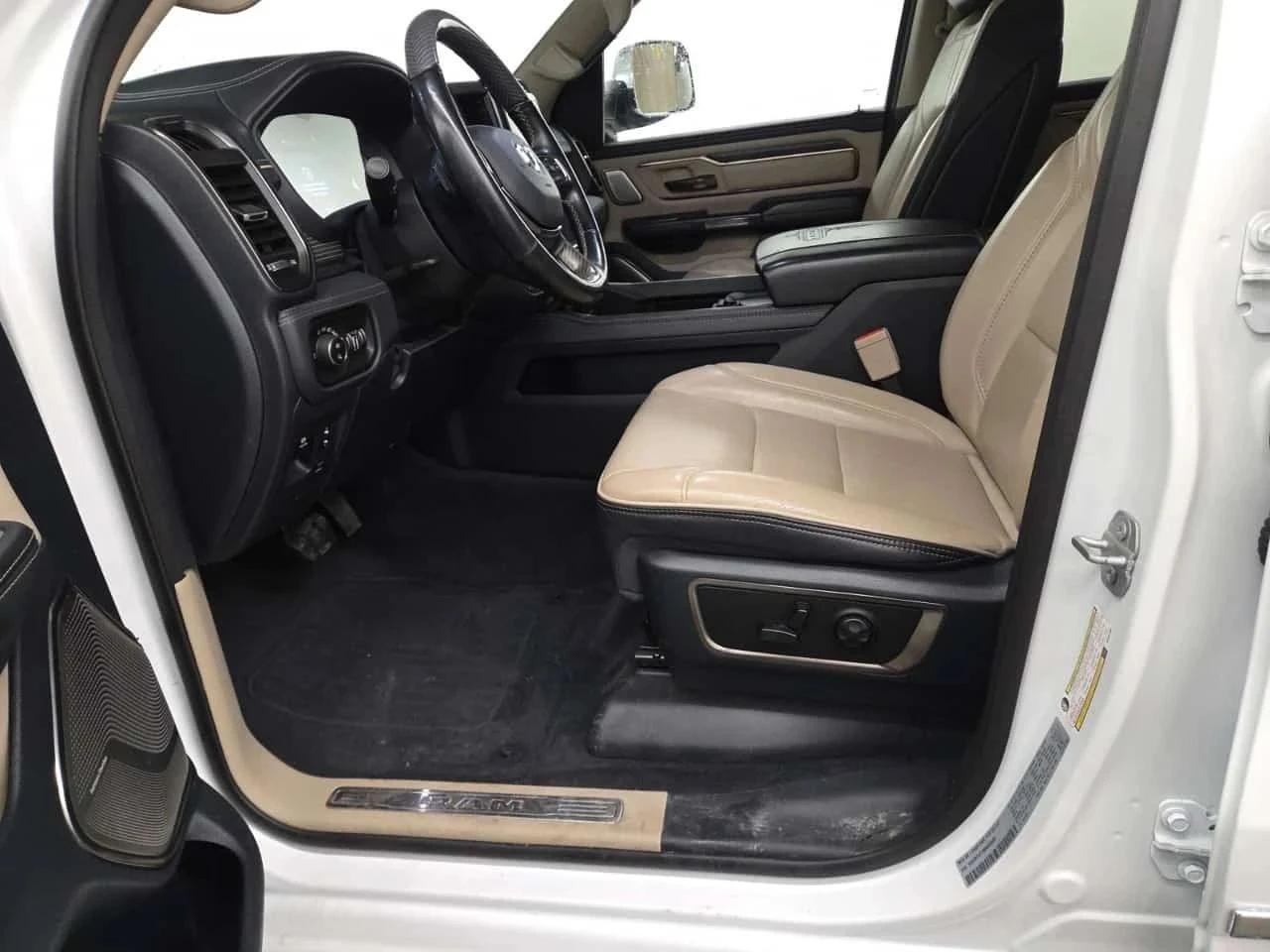 Dodge RAM 1500, снимка 5 - Автомобили и джипове - 56740090