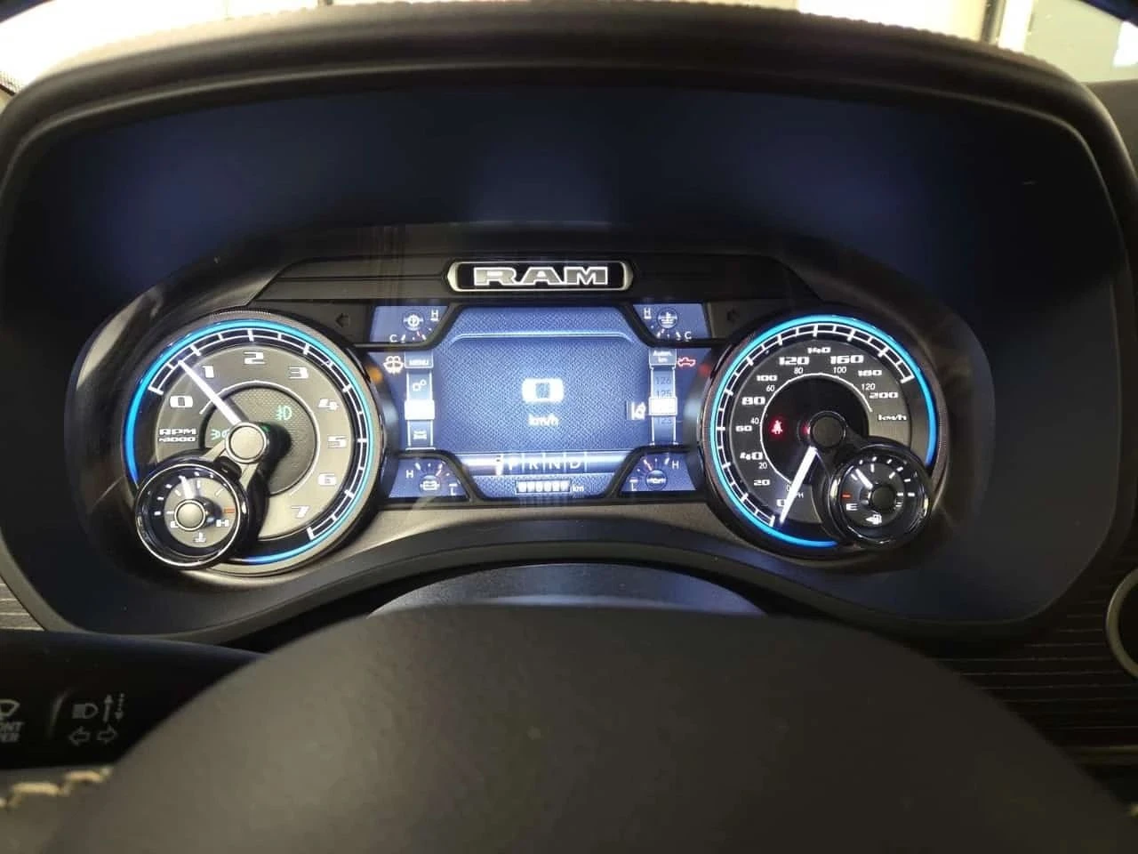 Dodge RAM 1500, снимка 9 - Автомобили и джипове - 56740090