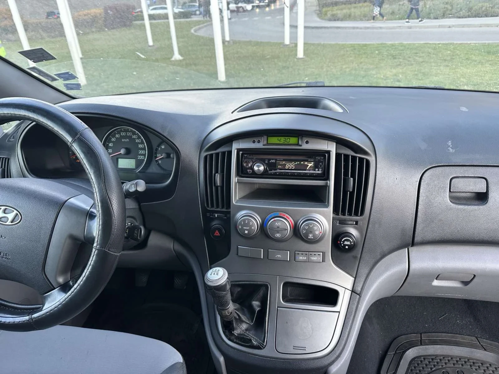 Hyundai Starex  - изображение 8