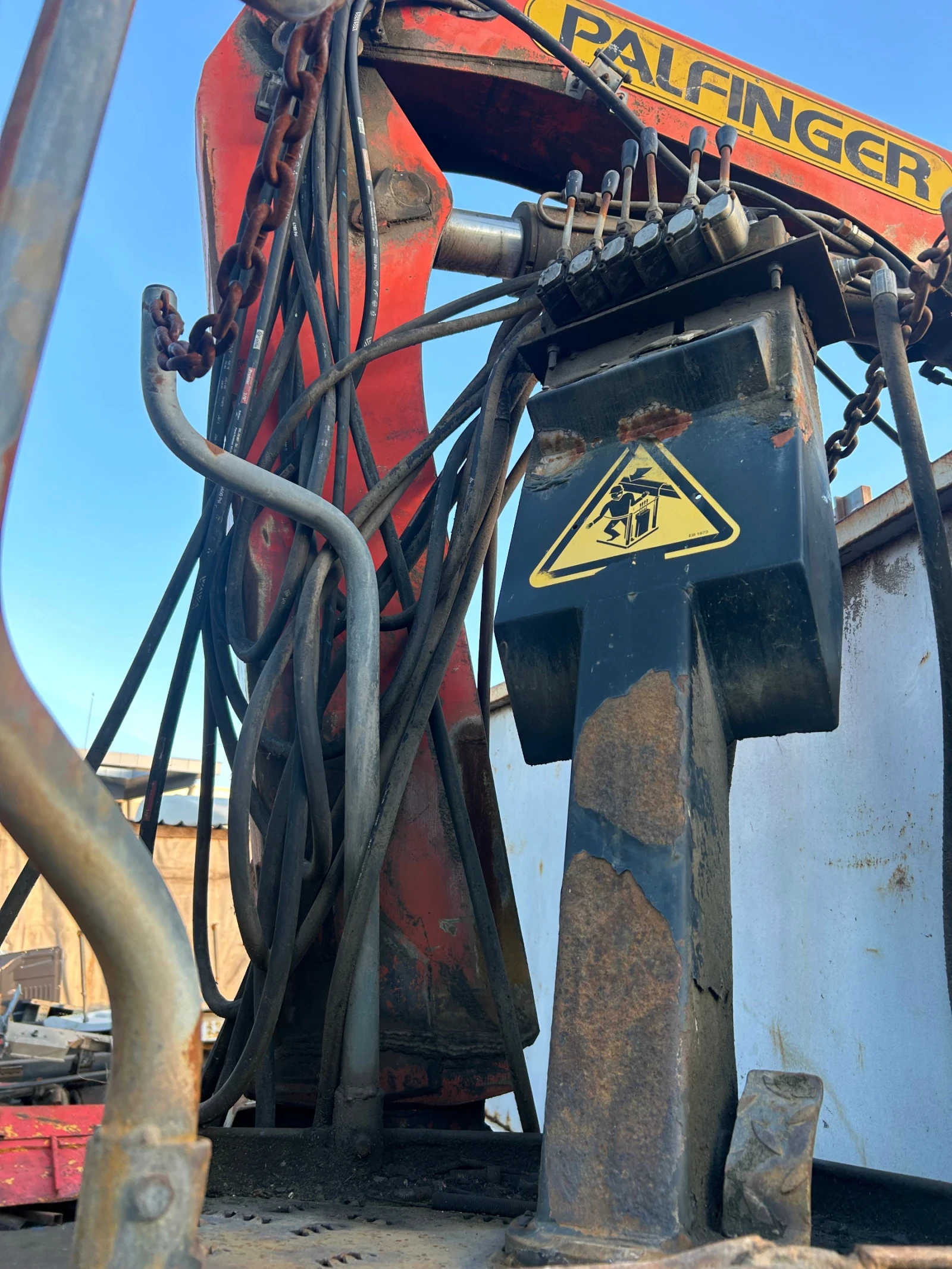 Volvo Fl КРАН - изображение 3