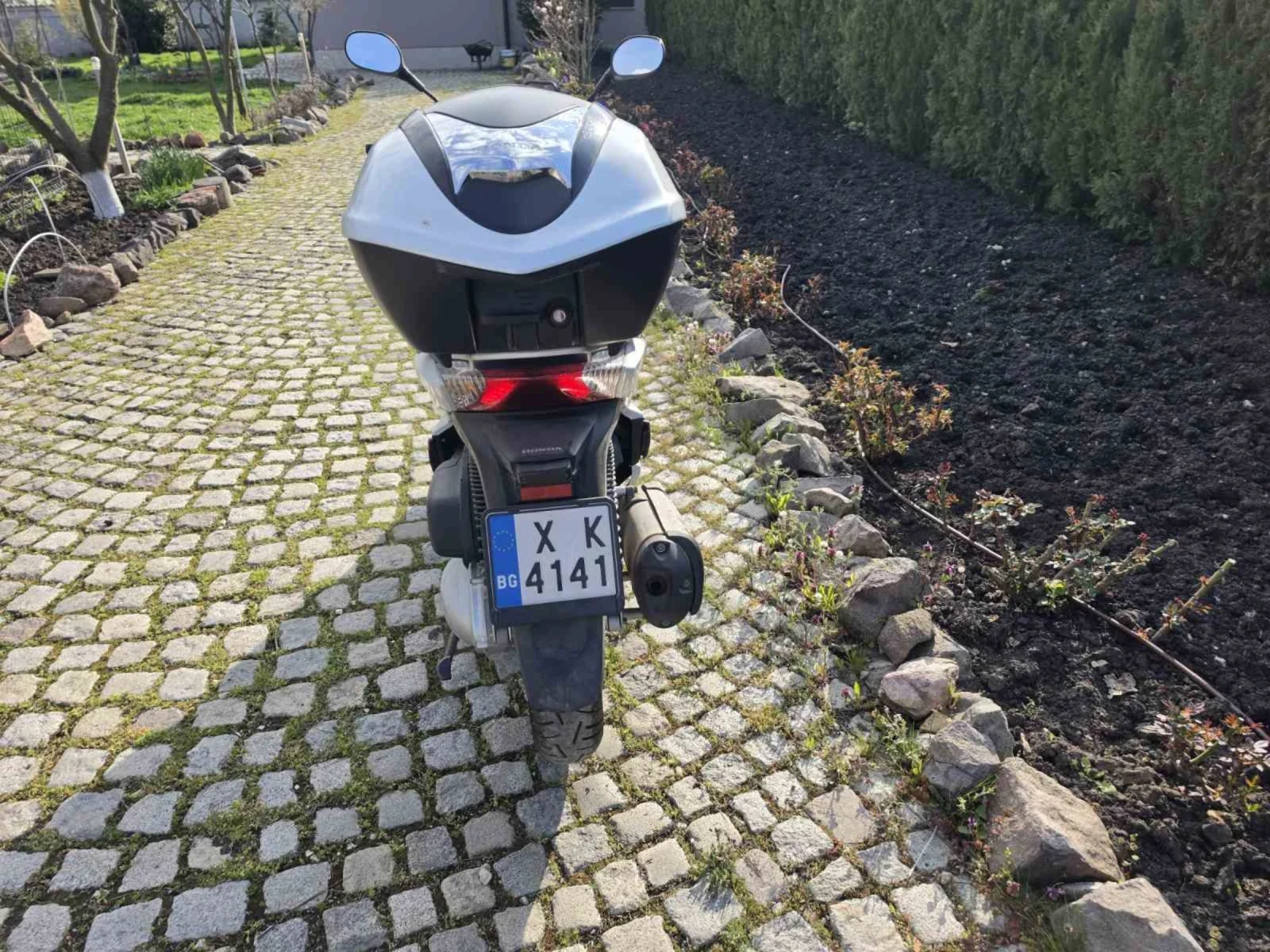 Honda Sh 300i keyless, снимка 11 - Мотоциклети и мототехника - 54045936