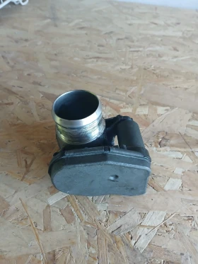 9687888280 01 дросел клапа Renge Rover Evoque , снимка 2