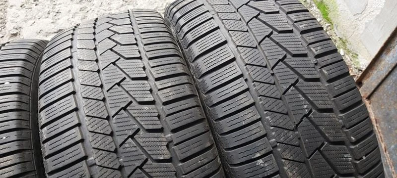 Гуми Зимни 245/50R19, снимка 3 - Гуми и джанти - 35125499