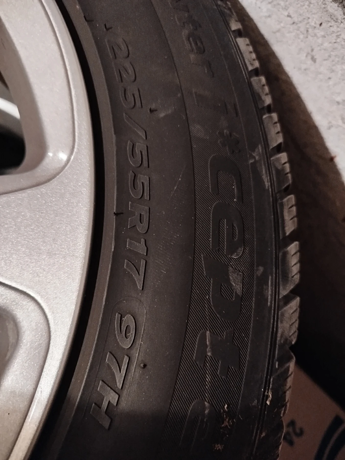    225/55R17  Audi A4 | Mobile.bg   5