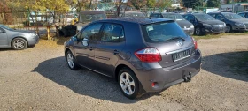     Toyota Auris             102 000.