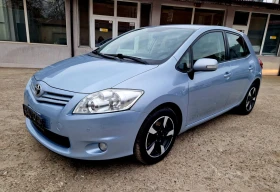 Toyota Auris  - изображение 1