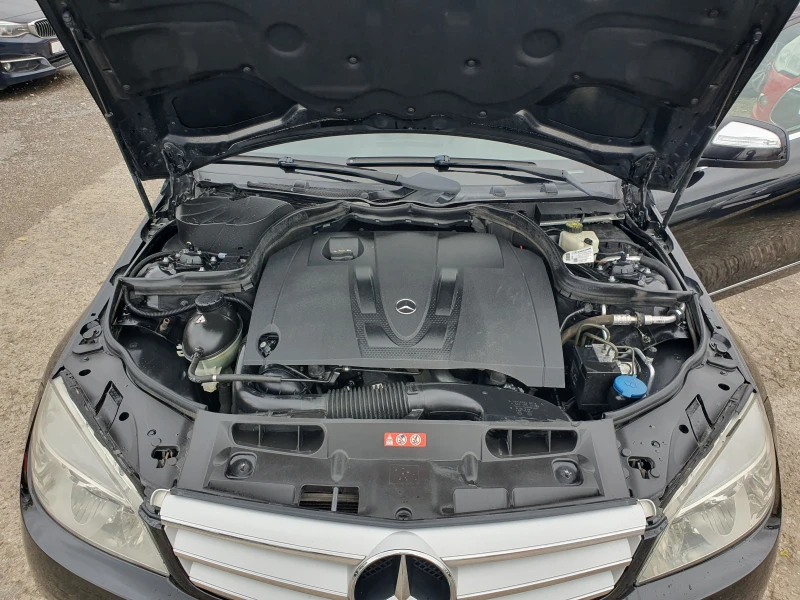 Mercedes-Benz C 220 CDI/AMG/Navi/Avantgarde, снимка 13 - Автомобили и джипове - 47989885