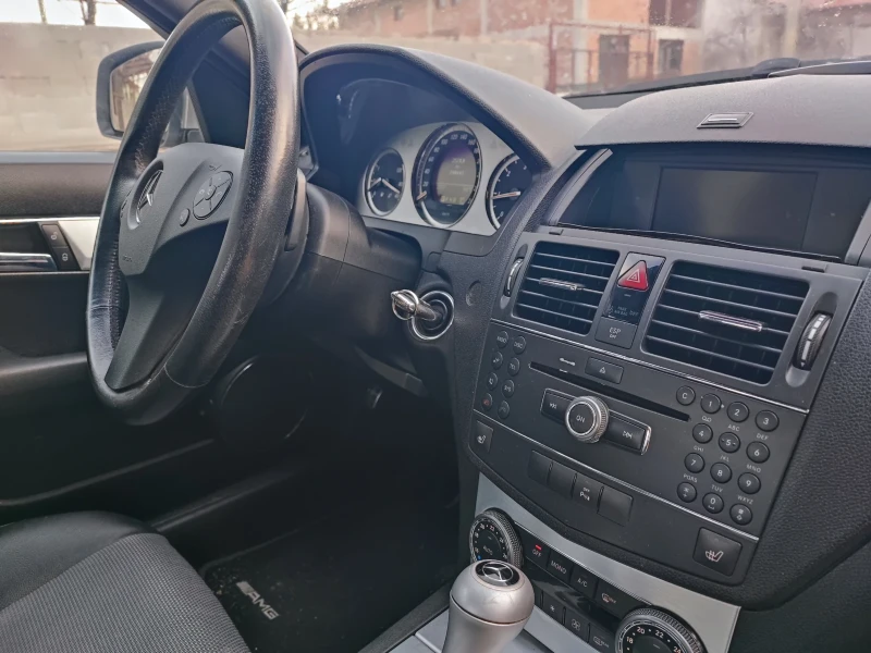 Mercedes-Benz C 220 Авангард , снимка 8 - Автомобили и джипове - 48416897