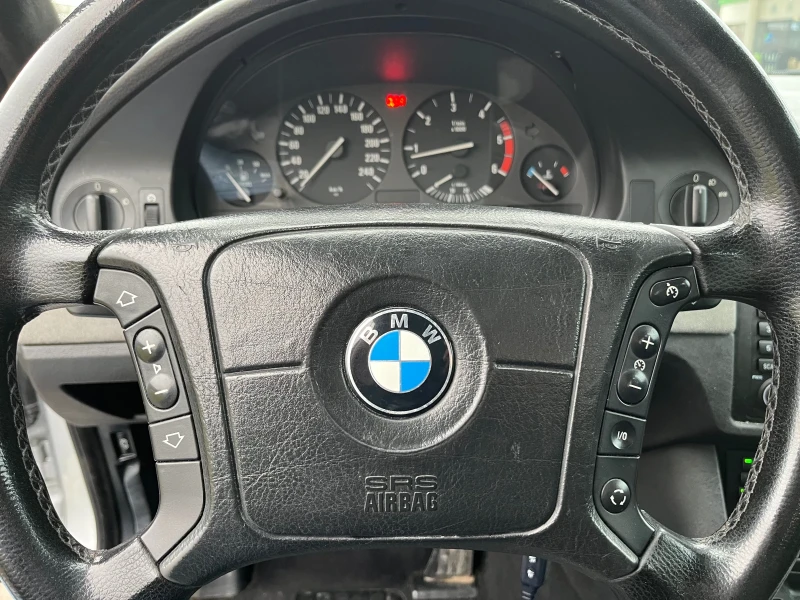 BMW 525 2.5D 163кс, снимка 15 - Автомобили и джипове - 49235484