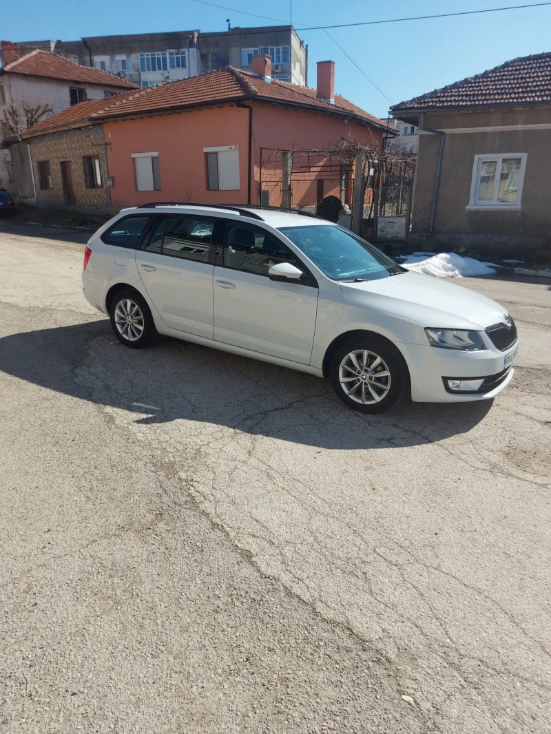 Skoda Octavia, снимка 6 - Автомобили и джипове - 49378942