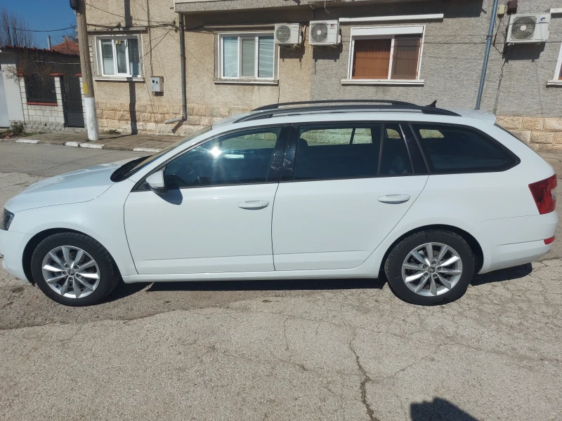 Skoda Octavia, снимка 4 - Автомобили и джипове - 49378942