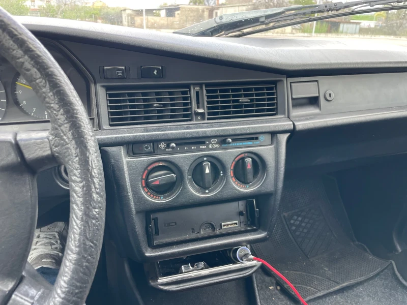 Mercedes-Benz 190 2.0 diesel (53 kW) Made in Italy ??, снимка 11 - Автомобили и джипове - 50279979