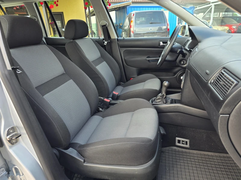 VW Golf 1.9TDI 101кс.РЕАЛНИ КИЛОМЕТРИ! ! КЛИМАТИК, снимка 10 - Автомобили и джипове - 50724761