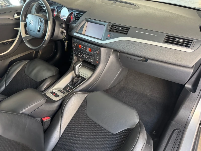 Citroen C5 1, 6 THP TURBO* FACELIFT* КОЖА* НАВИГАЦИЯ* EURO 5, снимка 12 - Автомобили и джипове - 51026282