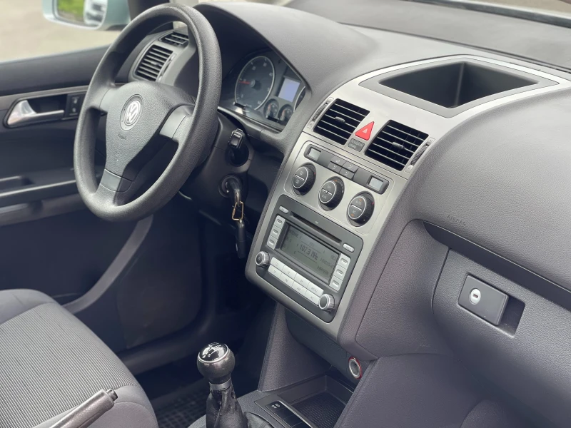 VW Touran 1.9TDi Face, снимка 11 - Автомобили и джипове - 51047894