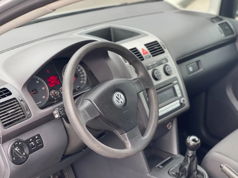 VW Touran 1.9TDi Face, снимка 13 - Автомобили и джипове - 51047894