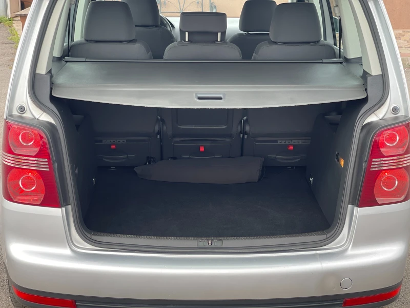 VW Touran 1.9TDi Face, снимка 8 - Автомобили и джипове - 51047894