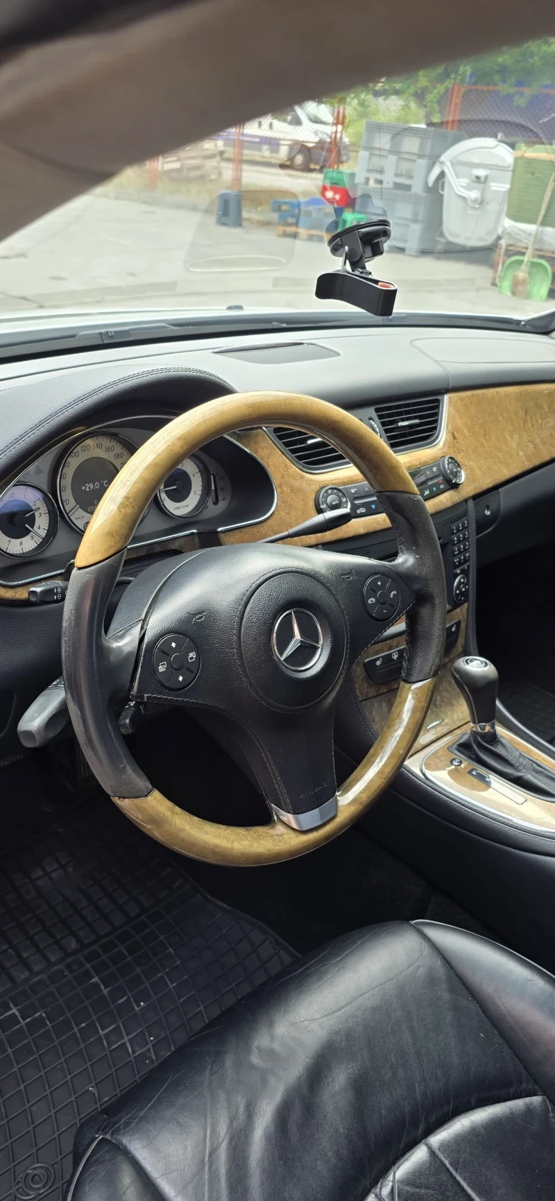Mercedes-Benz CLS 320, снимка 7 - Автомобили и джипове - 51696559