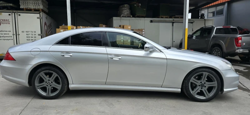 Mercedes-Benz CLS 320, снимка 2 - Автомобили и джипове - 51696559