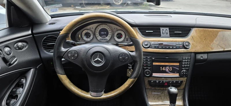 Mercedes-Benz CLS 320, снимка 9 - Автомобили и джипове - 51696559