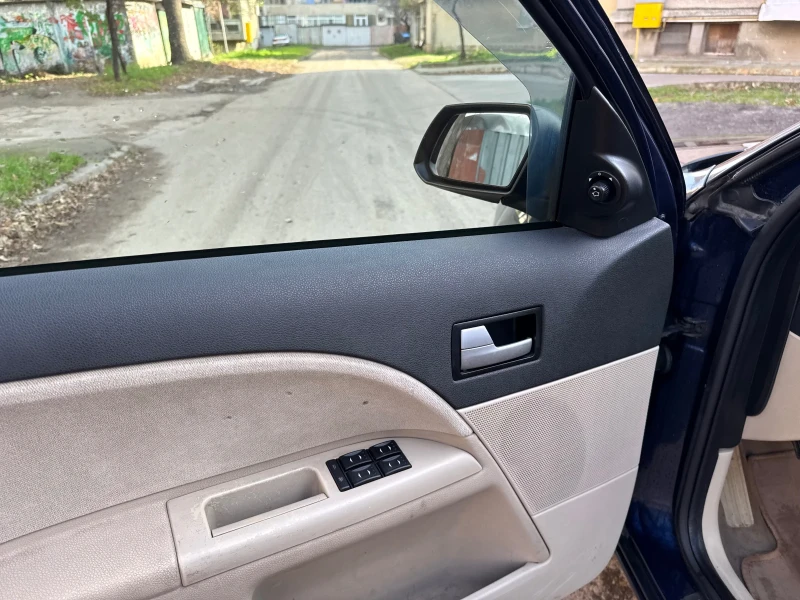 Ford Mondeo 2.0TDCi Ghia Климатроник, снимка 6 - Автомобили и джипове - 52649689