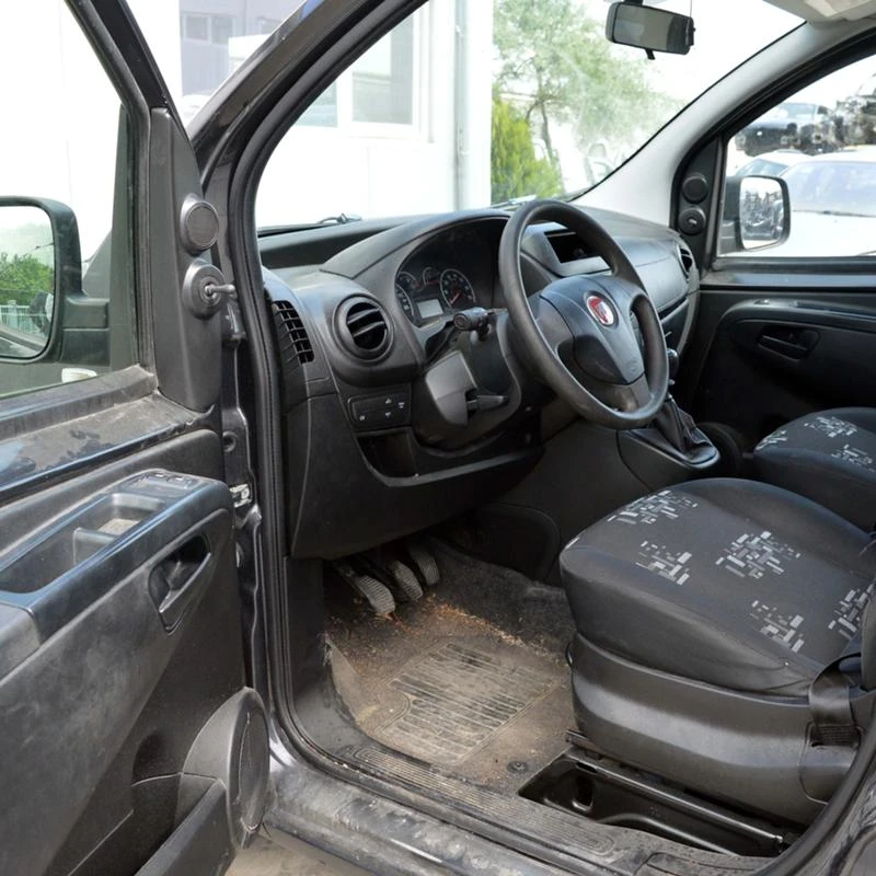 Fiat Qubo 1.4 i, снимка 5 - Автомобили и джипове - 32872475