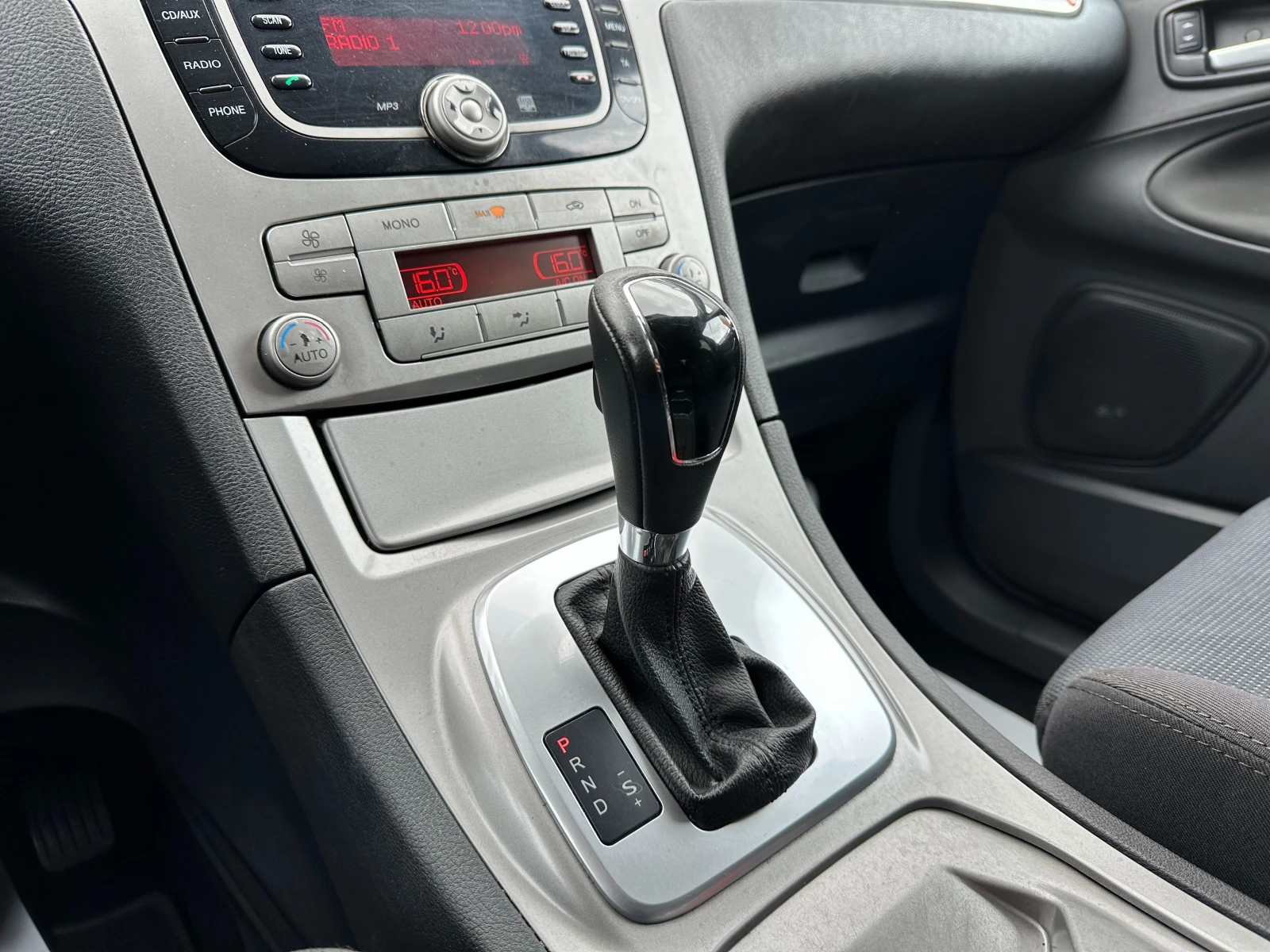 Ford S-Max Автоматик/7места | Mobile.bg — изображение 12