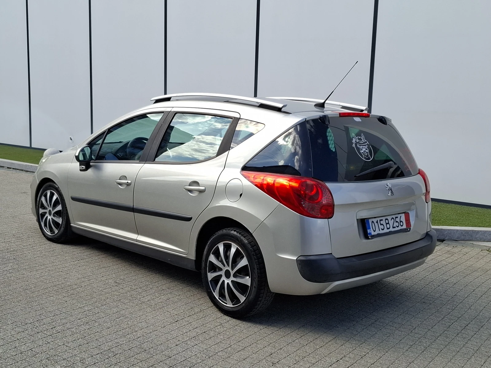 Peugeot 207 SW 1.6HDI* (109кс)* FACELIFT* * НОВ ВНОС* *  - изображение 6