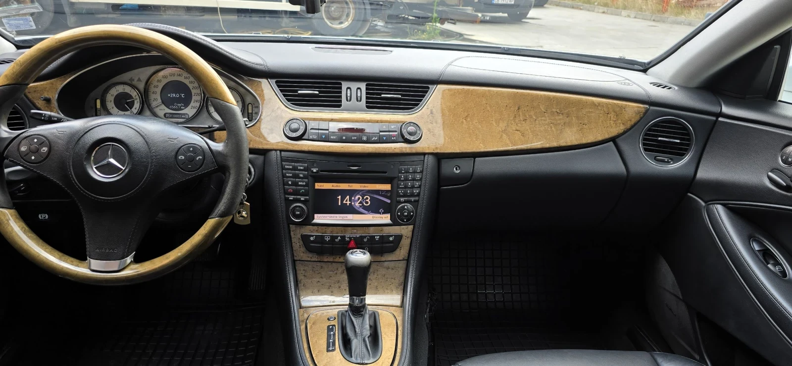 Mercedes-Benz CLS 320  - изображение 8