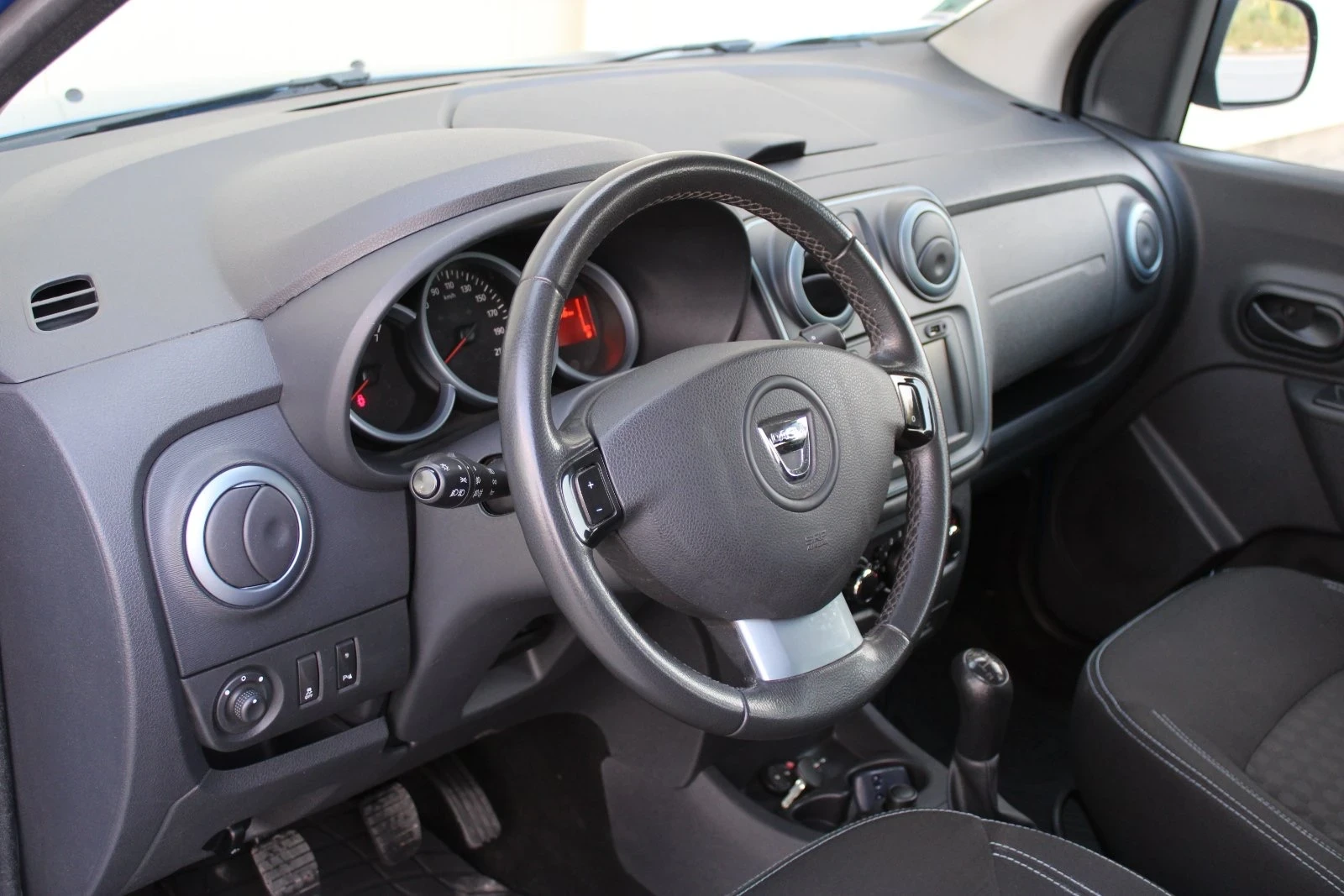 Dacia Lodgy Stepwey - изображение 8