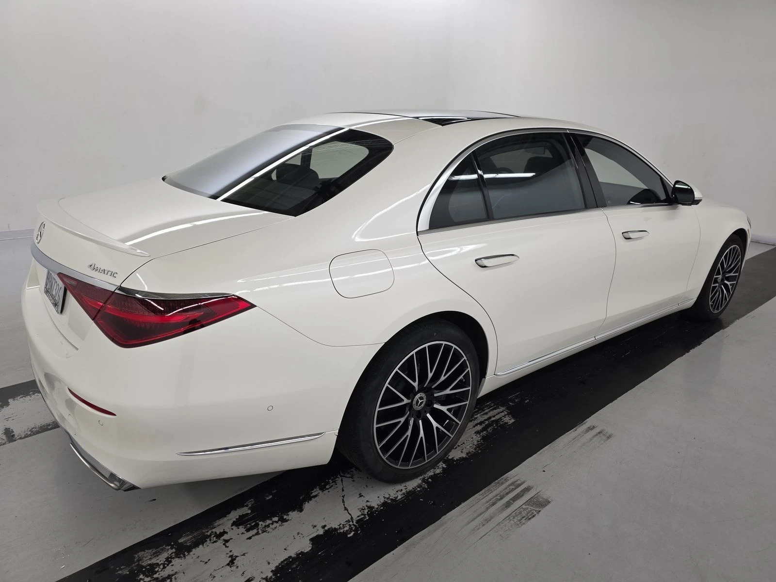 Mercedes-Benz S 500 ВАКУМ* DESIGNO* 360* МАСАЖ* ДИСТРОНИК* ОБДУХ* PANO - изображение 6