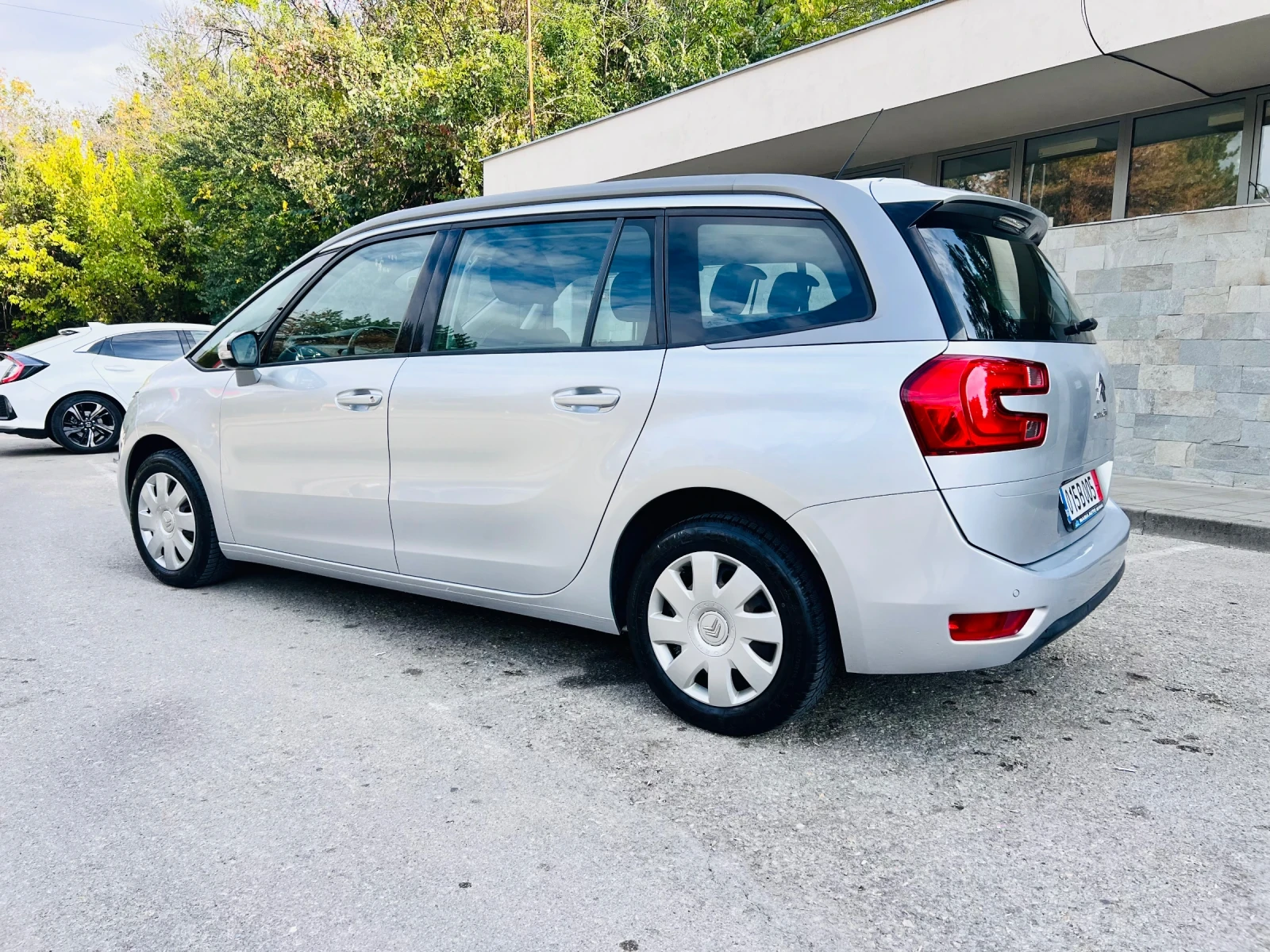Citroen Grand C4 Picasso 1.6 E-HDI - изображение 4