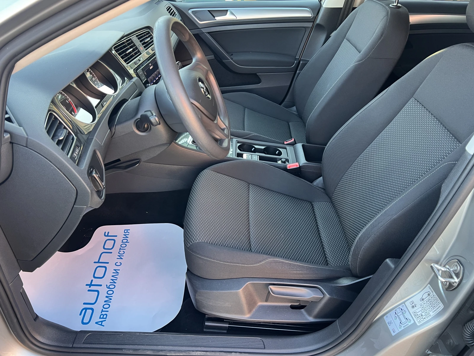 VW Golf Variant/1.6TDI/116к.с./MT/N1 - изображение 8