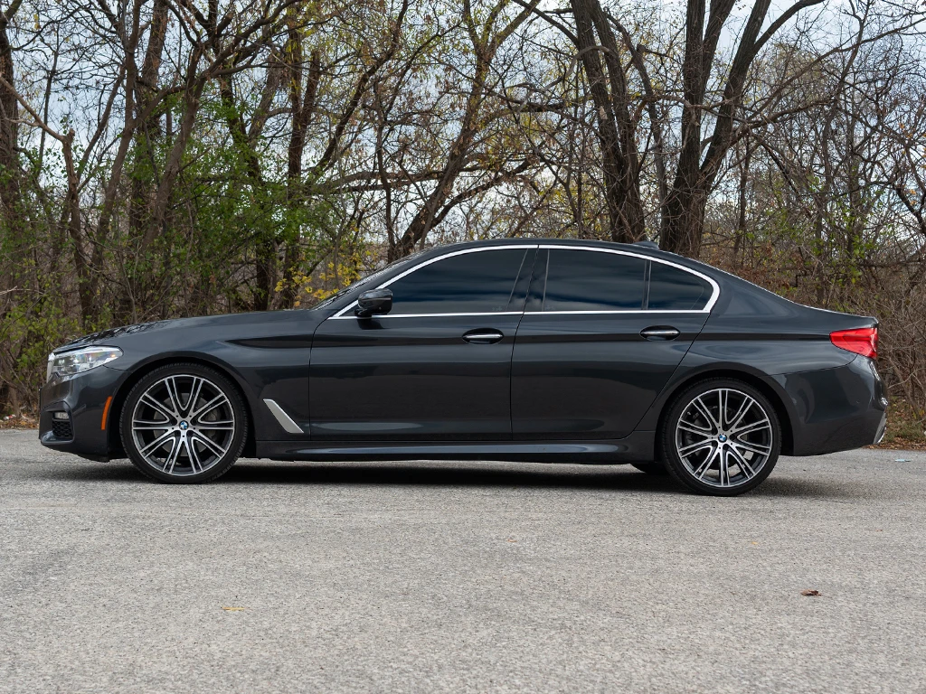 BMW 540 XDrive* Keyless* Кожа* NAVI* Безупречно състояние* - изображение 7