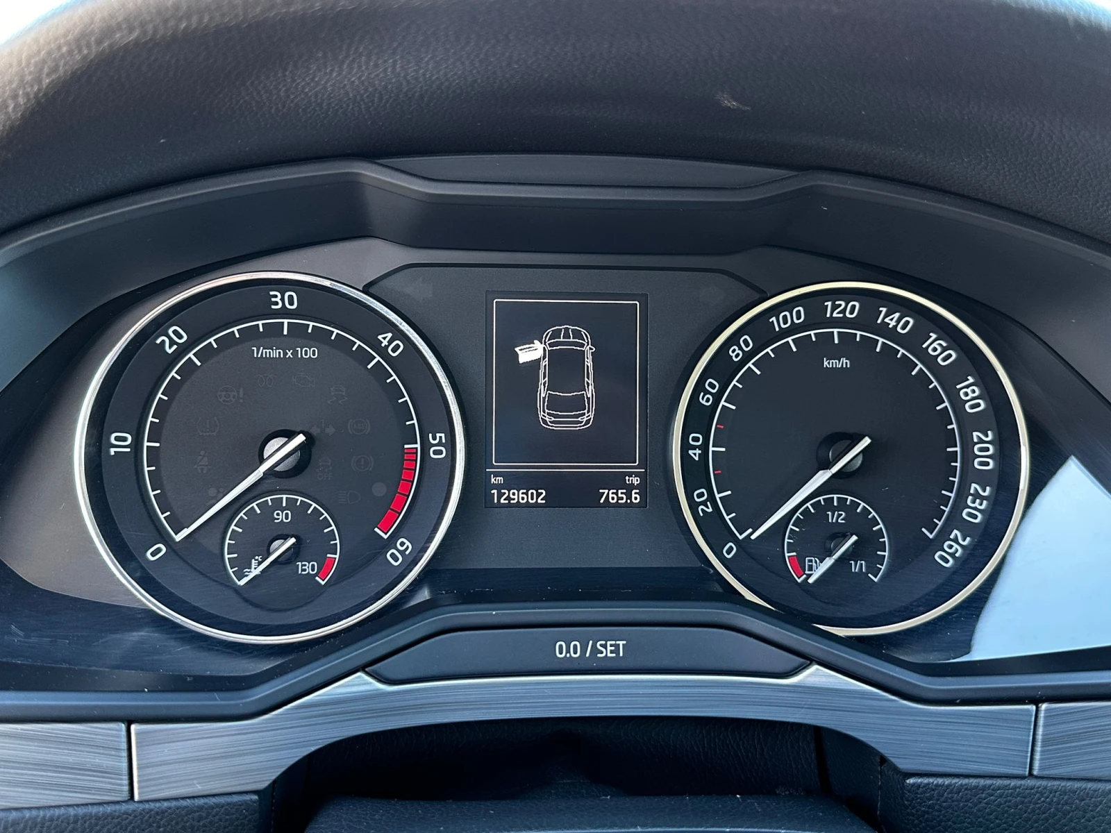 Skoda Superb 2.0 TDI 190 hp 7DSG, снимка 10 - Автомобили и джипове - 53756021