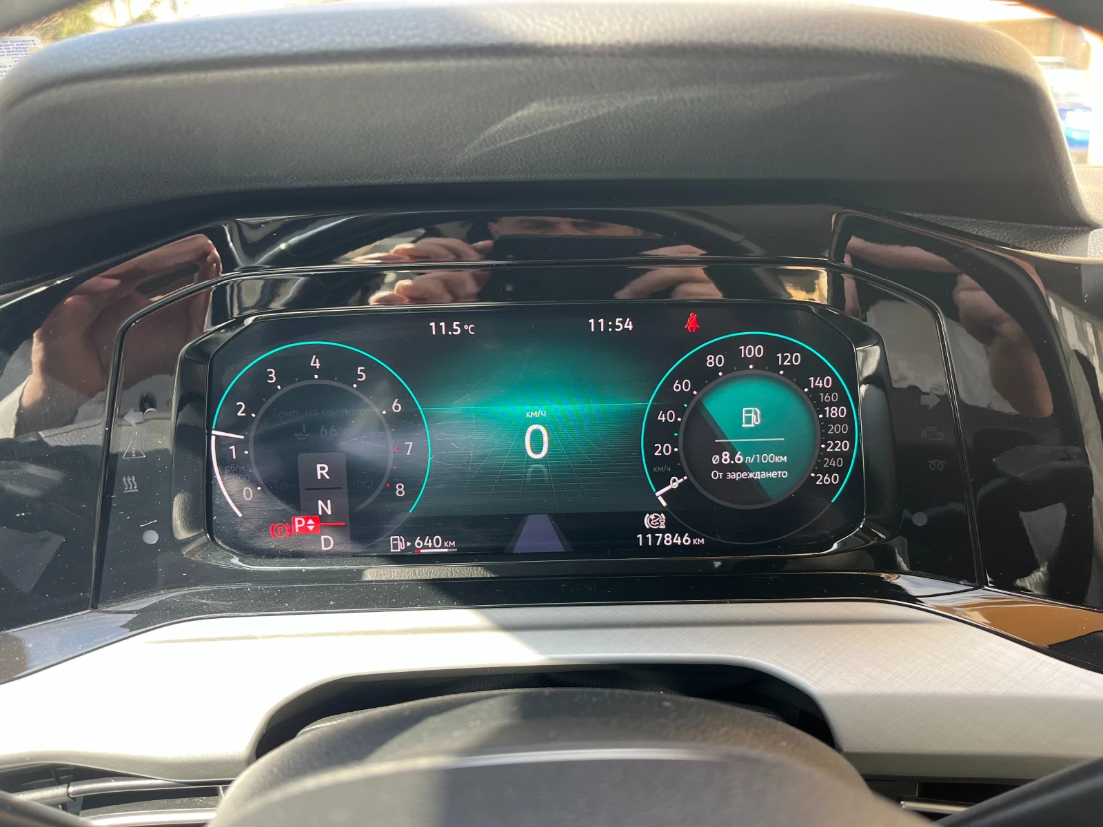 VW Golf 1.5 TSI ГАРАНЦИЯ, снимка 7 - Автомобили и джипове - 53862560