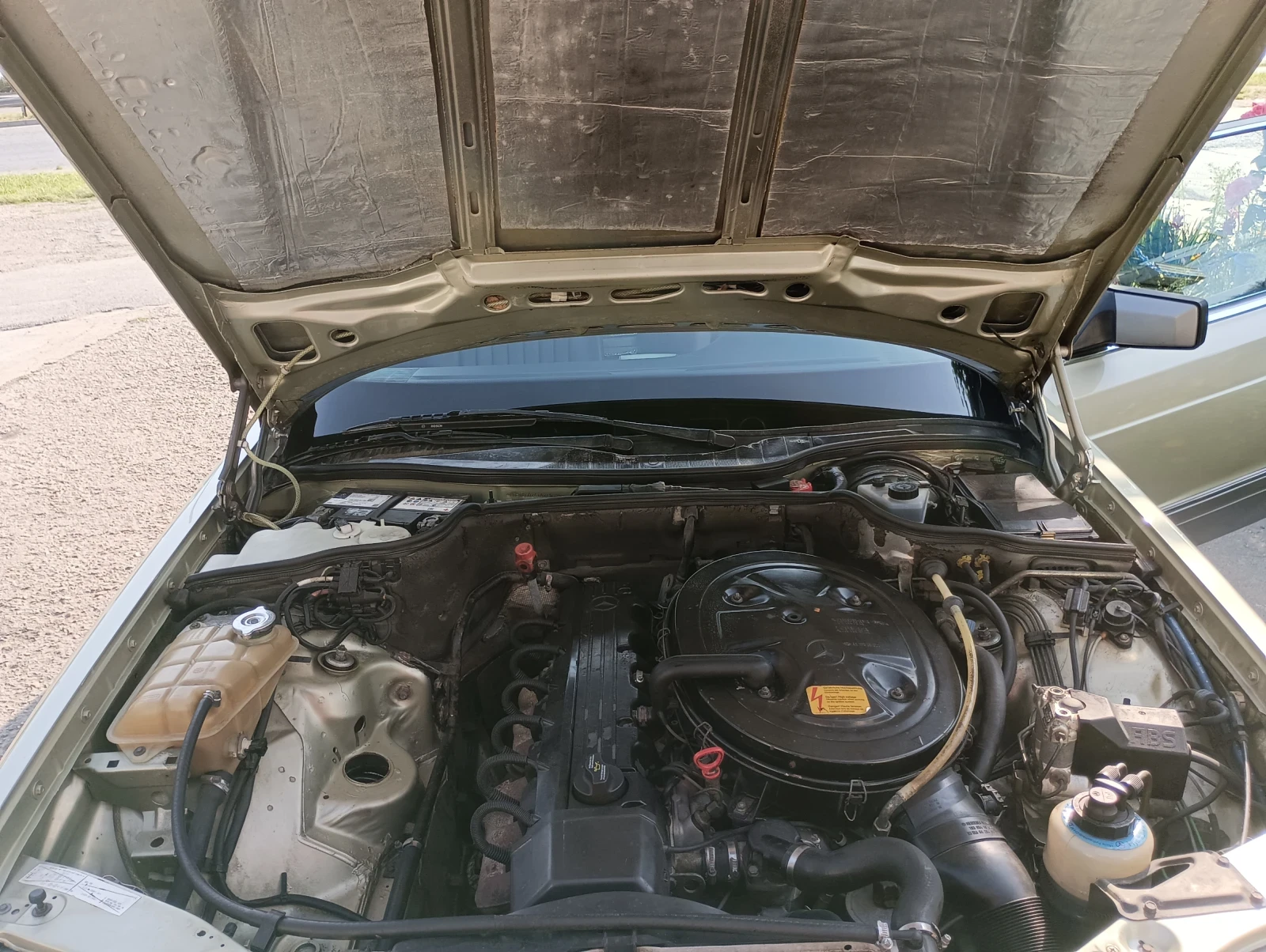 Mercedes-Benz 126 300 SE 188к.с , снимка 12 - Автомобили и джипове - 54037627