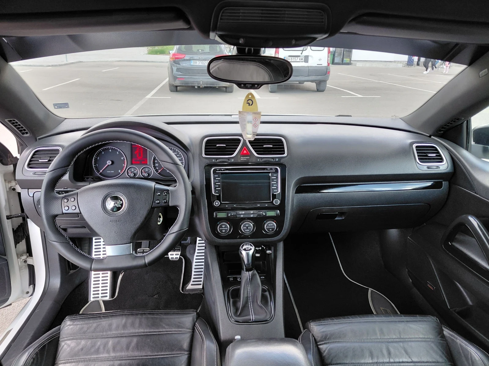 VW Scirocco 2.0TSI , снимка 13 - Автомобили и джипове - 54164034