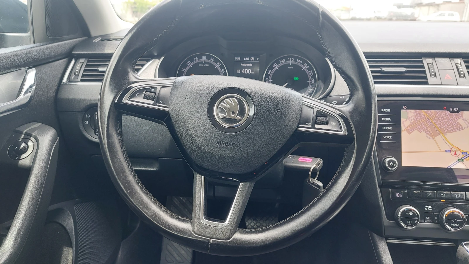 Skoda Octavia 2.0 FACE 150к.с, снимка 13 - Автомобили и джипове - 54610139