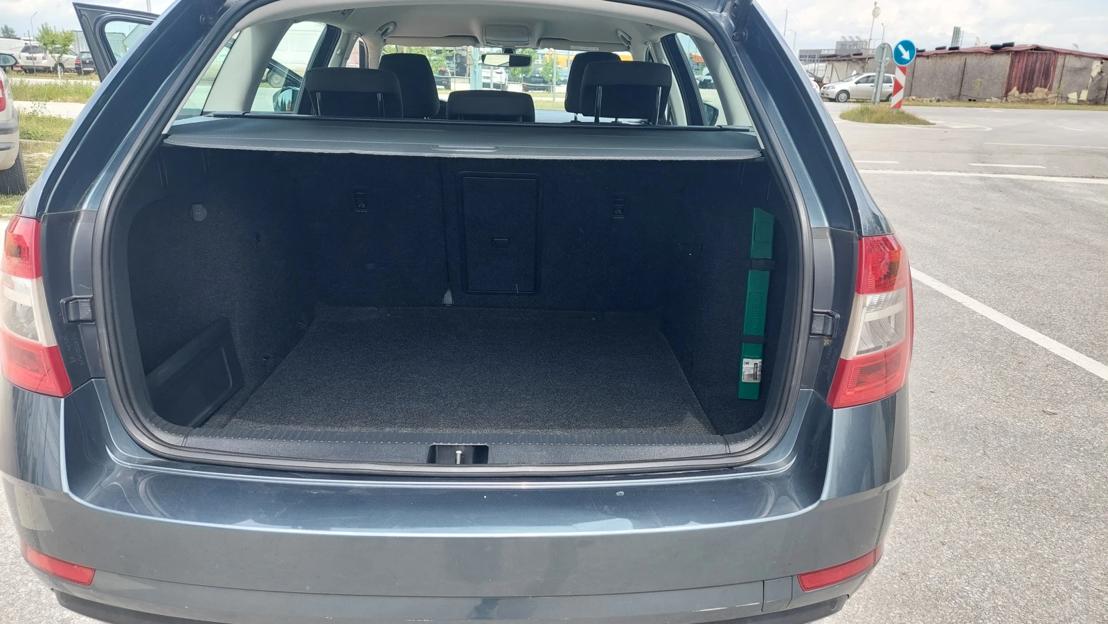 Skoda Octavia 2.0 FACE 150к.с, снимка 9 - Автомобили и джипове - 54610139