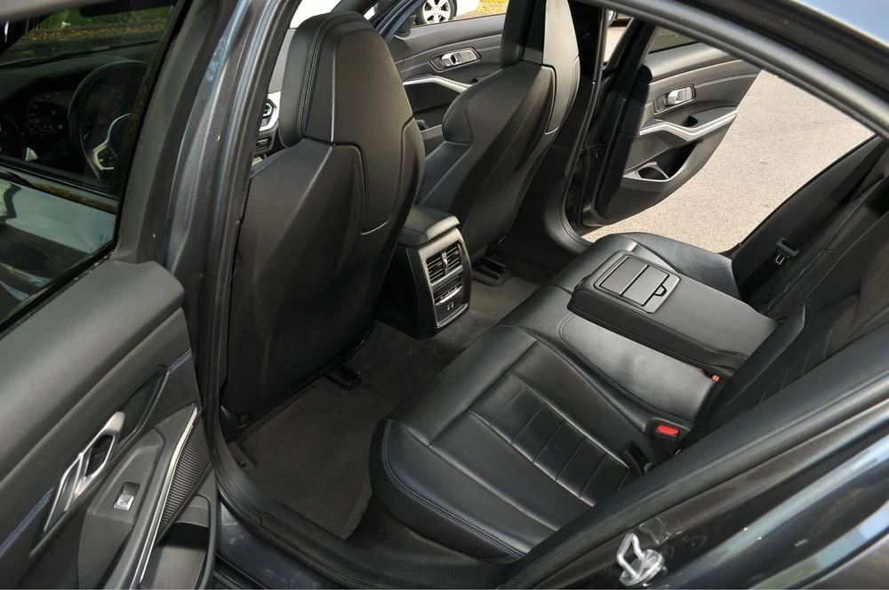 BMW 330 xDrive M Competition, снимка 6 - Автомобили и джипове - 54755492