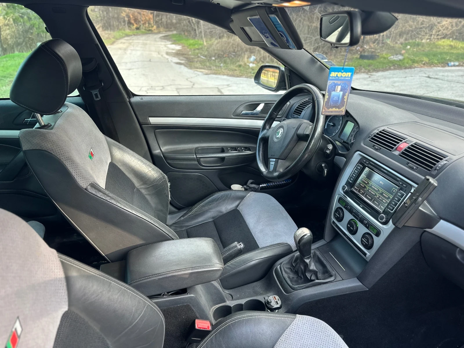 Skoda Octavia 2.0 TDI 170 VRS, снимка 8 - Автомобили и джипове - 54803919