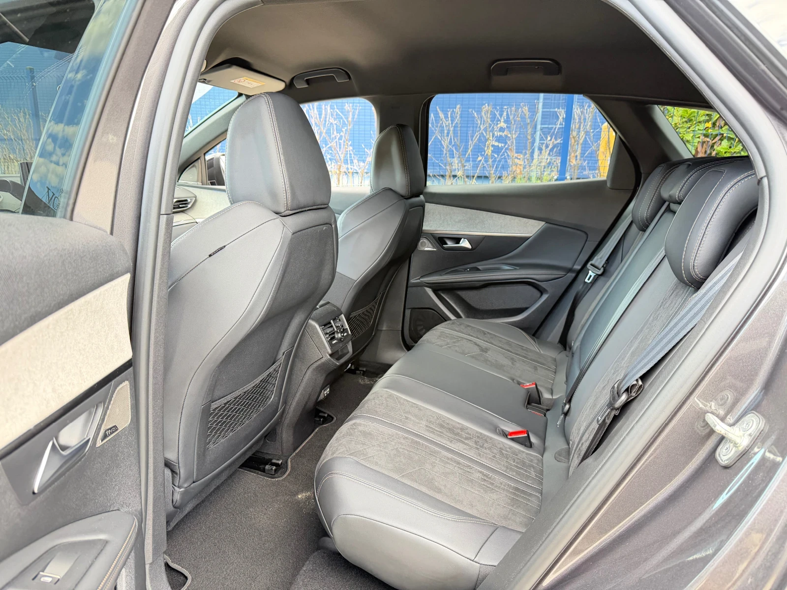 Peugeot 3008 GT-LINE BLACK PACK  N1 ДДС FULL LED 360  , снимка 11 - Автомобили и джипове - 56202005